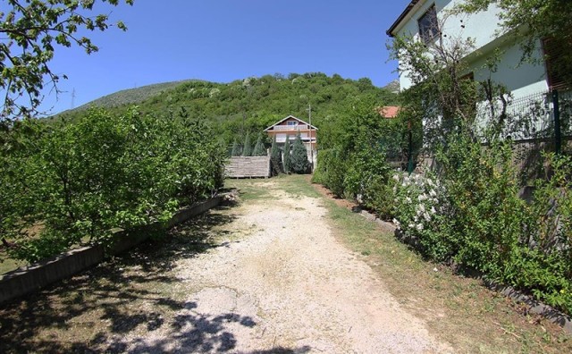 Prodaje se zemljište u Orlacu