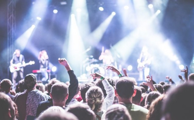 Urušila se platforma na festivalu, stotine ozlijeđenih: 'Neki su pali u more...'
