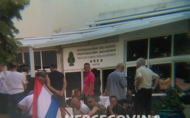 Ekipa portala Hercegovina.info na licu mjesta: Branitelji nezadovoljni sastankom u Mostaru