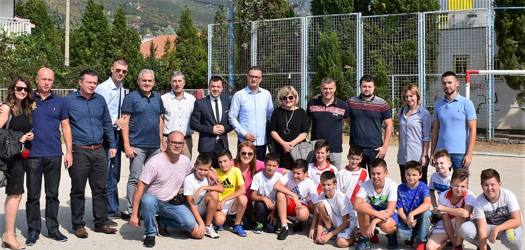 Mostar: Obnavlja se Osnovna škola Ivana Gundulića i školsko igralište