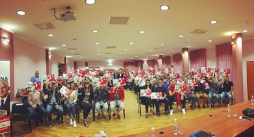 Odjel za volontere: Iziđite na izbore