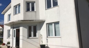 Prodaje se kuća sa okućnicom u Blagaju