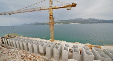 Pelješki most
