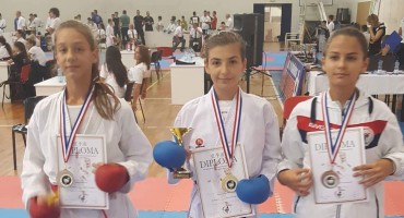 7 odličja za karateše Zrinjskog na DBG Openu