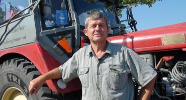 Austrijanac već skoro šest mjeseci obilazi sam Europu traktorom starim 63 godine