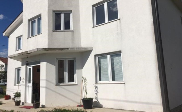 Prodaje se kuća sa okućnicom u Blagaju