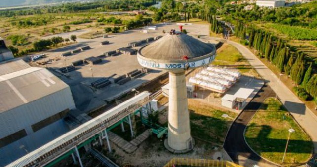 Švicarski Glencore želi kupiti posrnuli mostarski Aluminij
