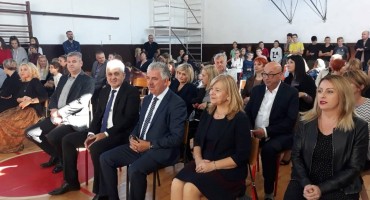 Mostar: Obnovljena škola  u Ilićima