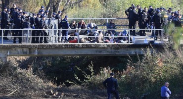 Migranti na ničijoj zemlji