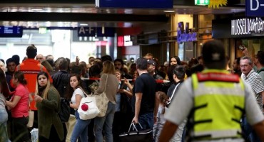 Okončana talačka kriza u Kölnu: Policija upala u ljekarnu i oslobodila taokinju, napadač teško ozlijeđen