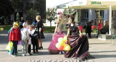 U Narodnoj knjižnici Mostar danas Festival dječje knjige 'Stablo nasred svijeta'