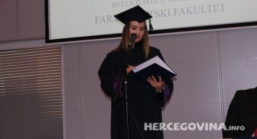 Emotivan govor studentice farmacije na oproštaju od fakulteta koji je izazvao suze među nazočnima