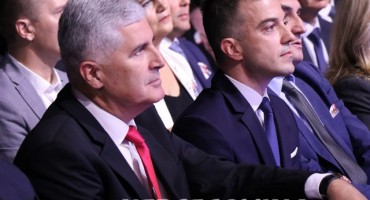 HDZ BiH, Mostar, dr. Dragan Čović, Dragan Čović, Tuzla