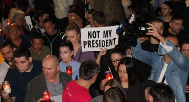 Mostar, prosvjed, Daniela Škegro, Željko Komšić političar