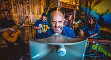 U novom Kekinovom spotu glume i njegova djeca