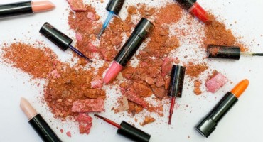 Kako spasiti šminku koja se 'polomila'?