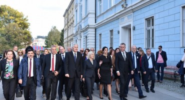 Birati drugima izraz je slabosti, nitko neka ne ostane doma