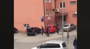 Problemi s migrantima: Policajac izvadio pištolj, mještanin se obračunavao sa migrantima