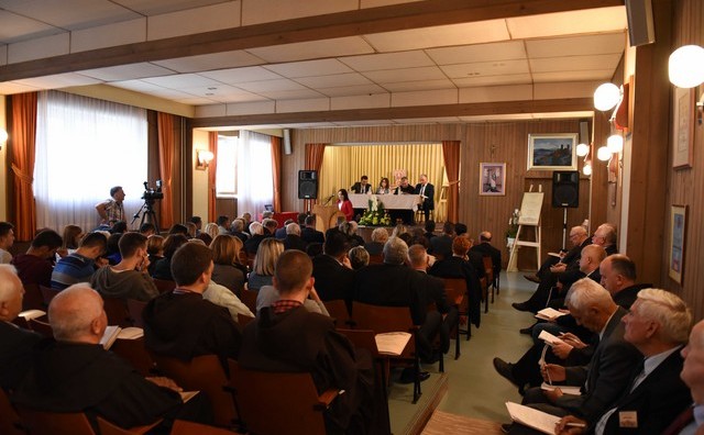 Prvi dan znanstvenog skupa u povodu 100. obljetnice prve mature na širokobriješkoj Franjevačkoj klasičnoj gimnaziji