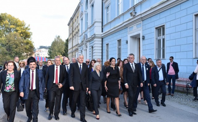 Birati drugima izraz je slabosti, nitko neka ne ostane doma