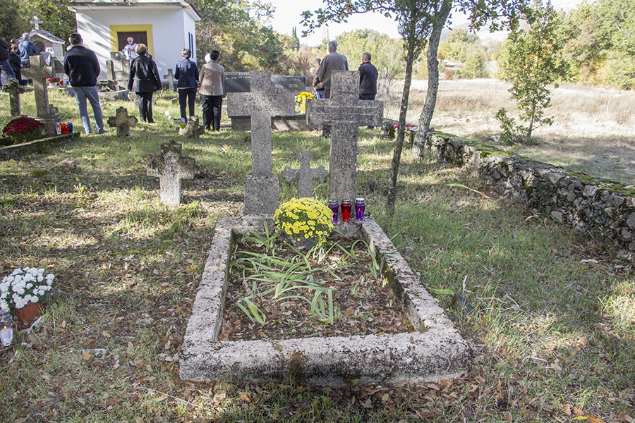 Povodom blagdana Svih Svetih na Galcu i Troskotima služene svete mise