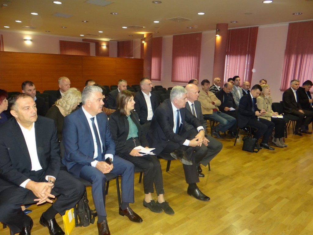 Predsjednik Čović na sastanaku sa Županijskim odborom HDZ-a BiH Hercegovačko-neretvanske županije