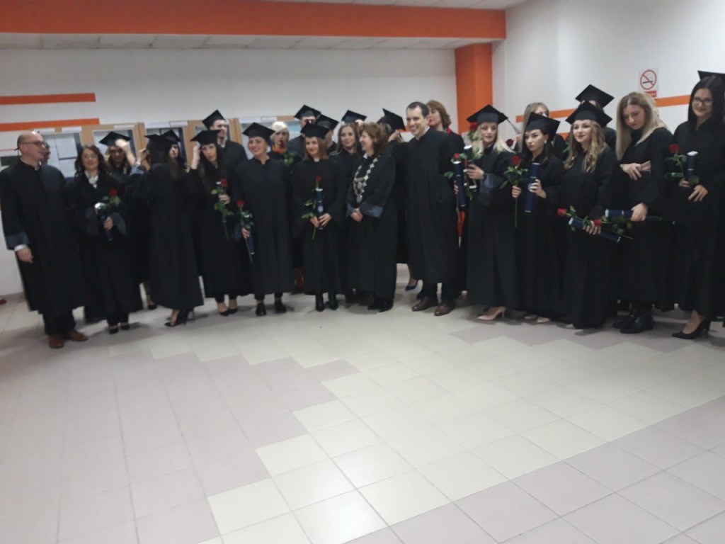Svečana promocija diplomanata Ekonomskog fakulteta Sveučilišta Mostaru u centru Vitezu