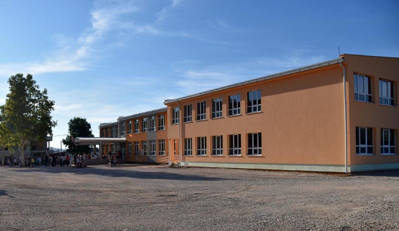 škola