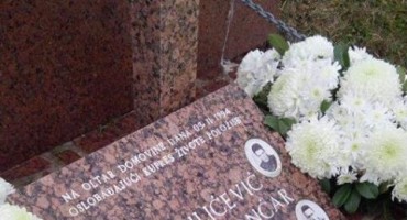 Velimir Velo Raspudić: Kupreški heroji