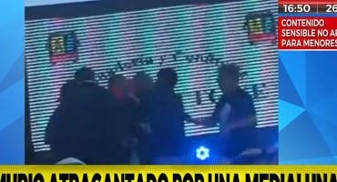 Užas u TV prijenosu: Bivši boksač umro zbog gušenja usred natjecanja u jedenju kroasana