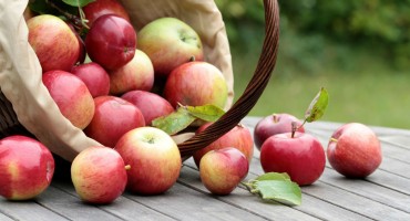 3 kuhinjske namirnice koje učinkovito skidaju otrove s voća i povrća