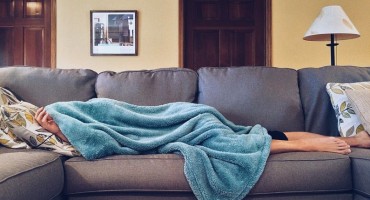  Sve se više mladih seli natrag u roditeljski dom, a zbog toga cijela obitelj pada u depresiju 