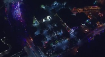  Strojnicom pucao na ljude u punom baru: 'Odjednom se sve zadimilo, ljudi su skakali kroz prozore' 