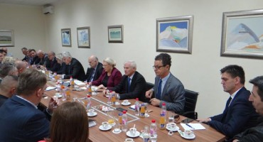 HNS BiH jedinstven: Samo odluka Ustavnog suda i popis 2013.