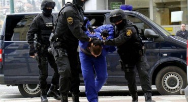 Dramatično uhićenje u Sarajevu: Optuženi skočio u rijeku kako bi pobjegao