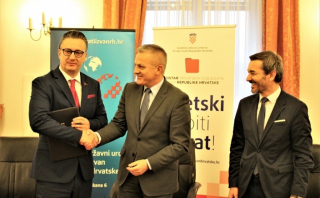 Sveučilište u Mostaru, HNK Mostar