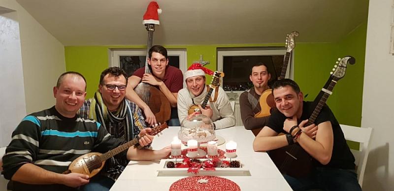 Dečki iz Slavonije snimili su 'Božićni bećarac'