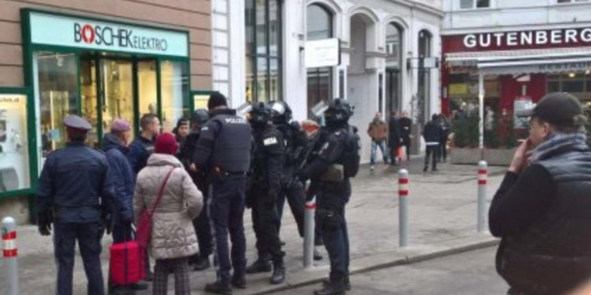 Pucnjava kod poznatog restorana u Beču: Jedna osoba ubijena, a druga ranjena