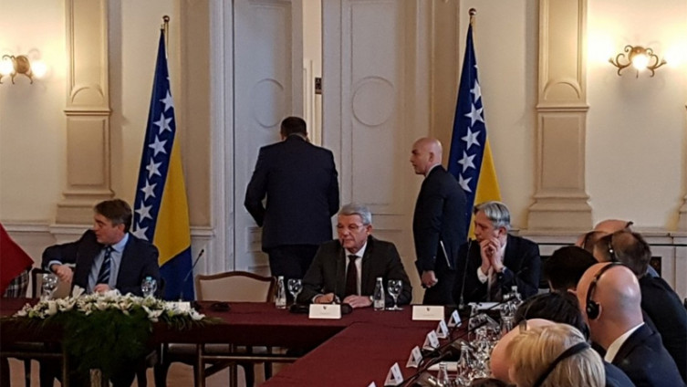 dodik otišao