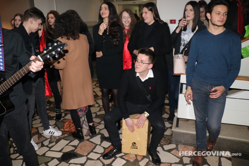 FPMOZ: U Kampusu u Rodoču održan Božićni domjenak