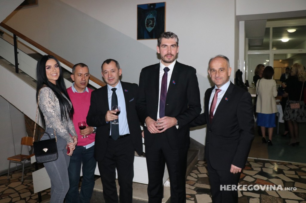 FPMOZ: U Kampusu u Rodoču održan Božićni domjenak