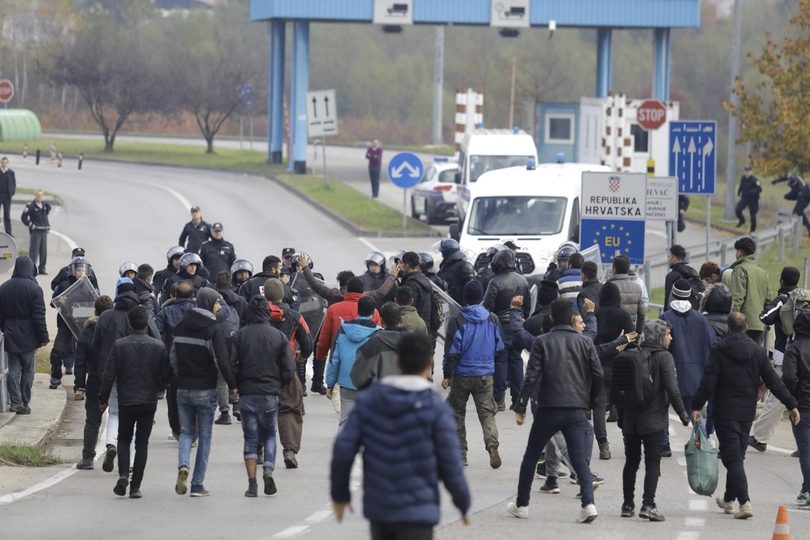 U tri vozila pokušali prokrijumčariti migrante