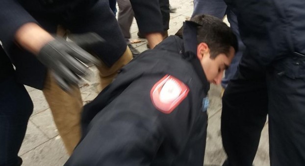 napad na policiju