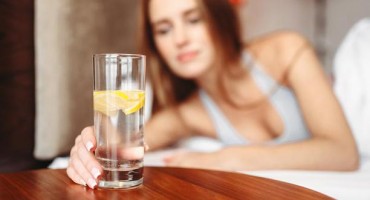 10 razloga zašto dan započeti čašom tople vode i limunom - 13.12.2018