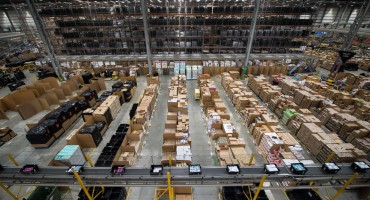 Robot izazvao kaos u Amazonovu skladištu: 24 radnika završila u bolnici