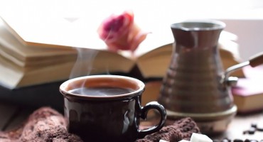  Znanstvenici otkrili razlog više da uživate u kavi - i jutarnjoj i popodnevnoj 