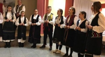 Kud 'Bužan' organizira i poziva na priredbu 'Ususret Božiću'