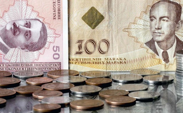 Prosječna bh. plaća u listopadu iznosila 894 marke
