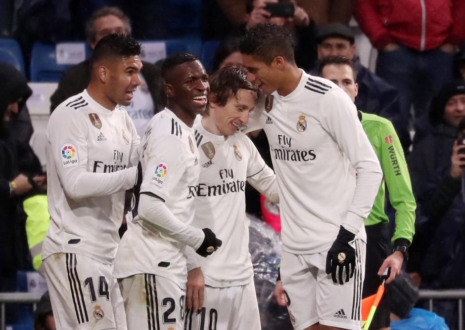 Navijači Real Madrida odahnuli: Luka Modrić potpisao novi ugovor