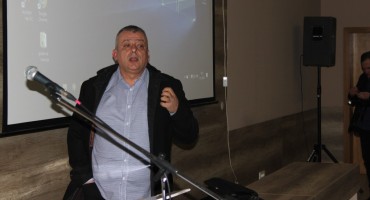 ​Javna tribina 'Kocka put u propast' u Mostaru otkrila brojne probleme bolesti bh. društva